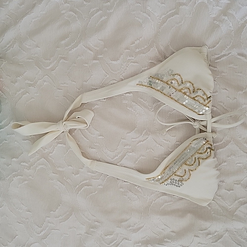 NWOT H&M white halter bikini top with gold and silver metallic accents size US 4